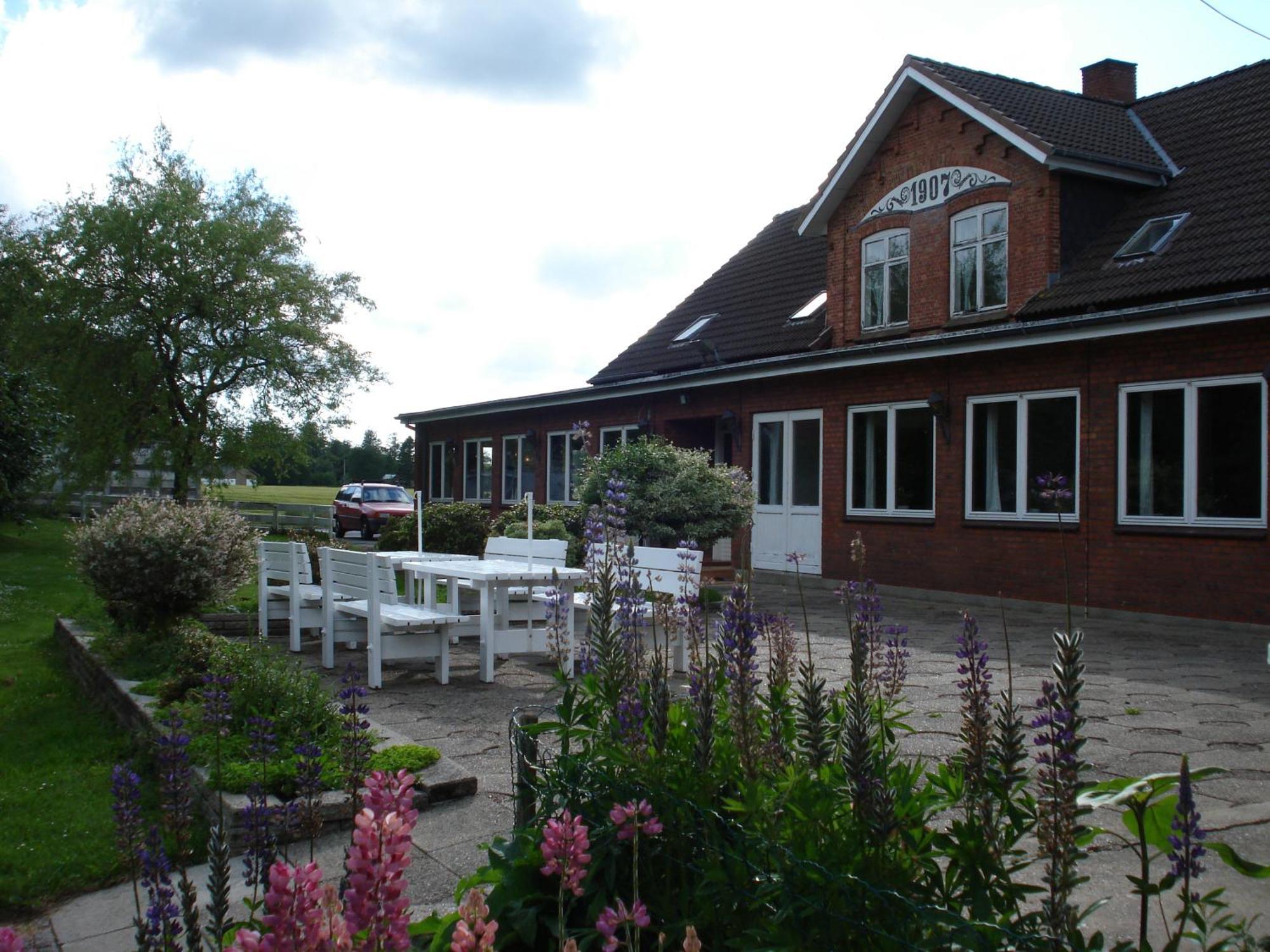 Mikkelborg Kro Rødding Exteriör bild