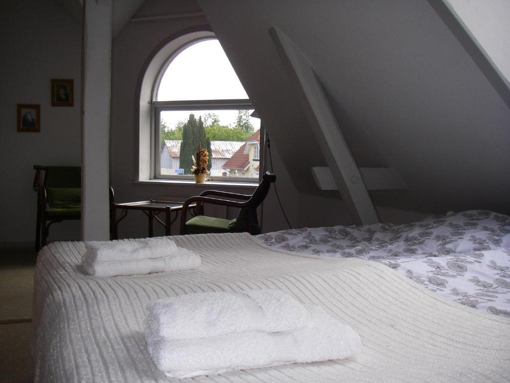 Mikkelborg Kro Rødding Rum bild